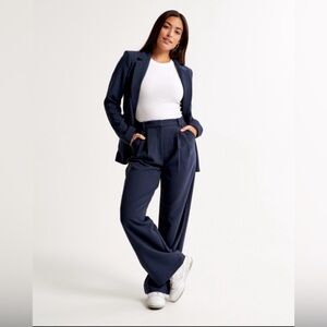 Abercrombie Curve Love Tailored Relaxed Straight Pant Navy 28 Short Petite